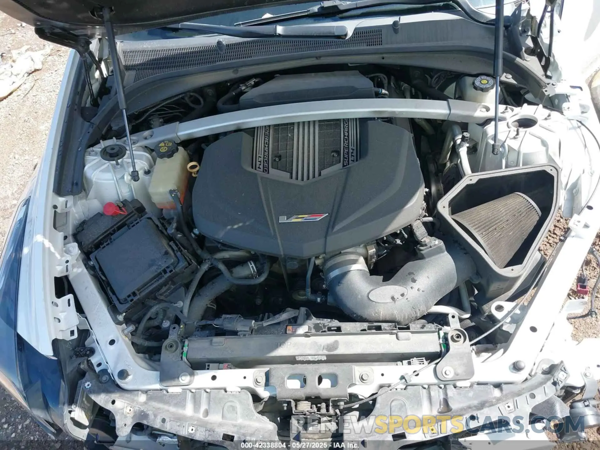 10 Photograph of a damaged car 1G6A15S68K0144031 CADILLAC CTS-V 2019