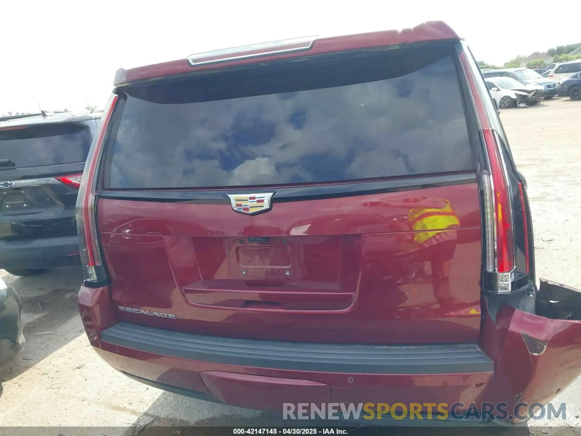 16 Photograph of a damaged car 1GYS3BKJ7KR342801 CADILLAC ESCALADE 2019