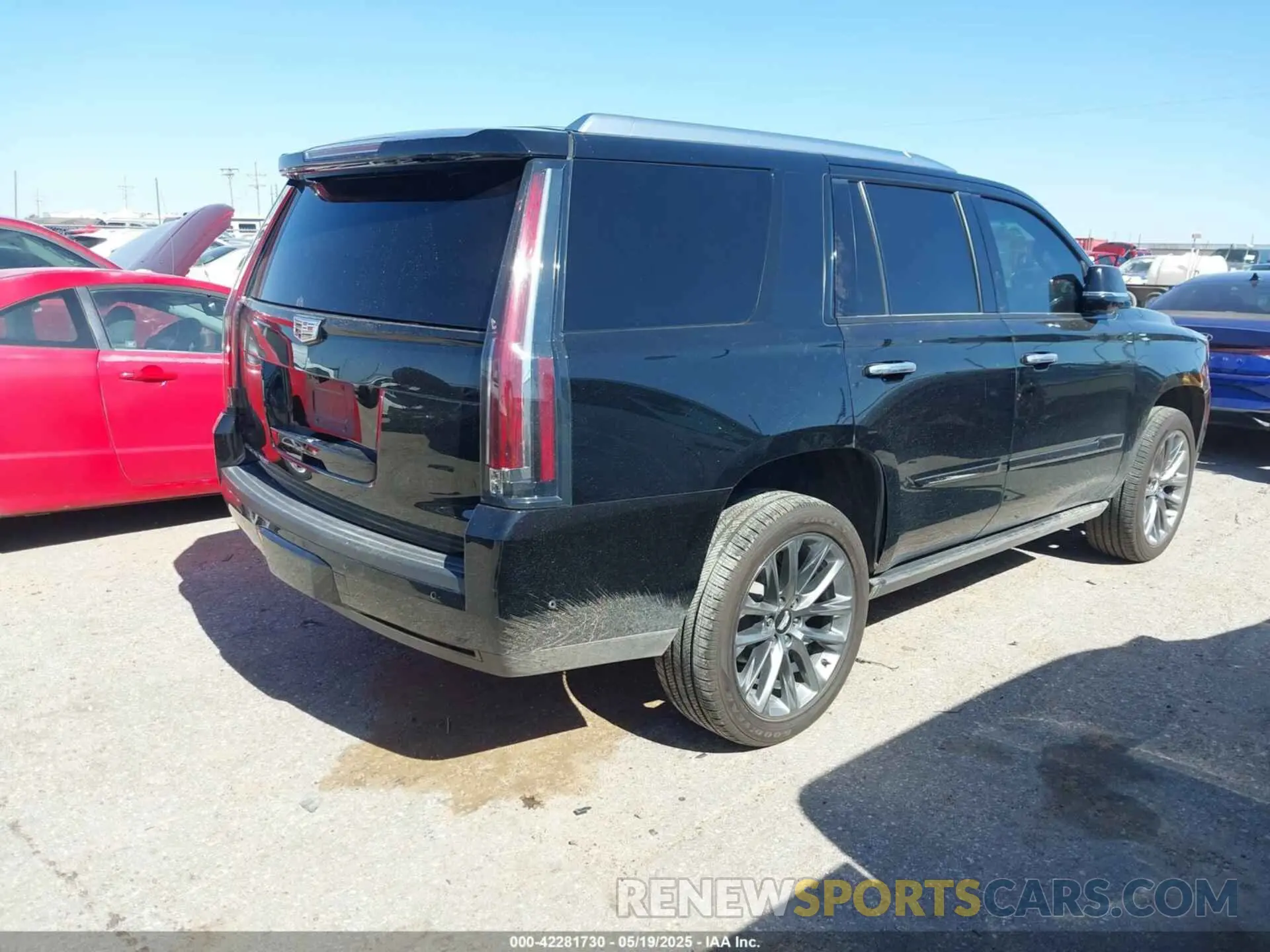 4 Photograph of a damaged car 1GYS3CKJ8KR307075 CADILLAC ESCALADE 2019