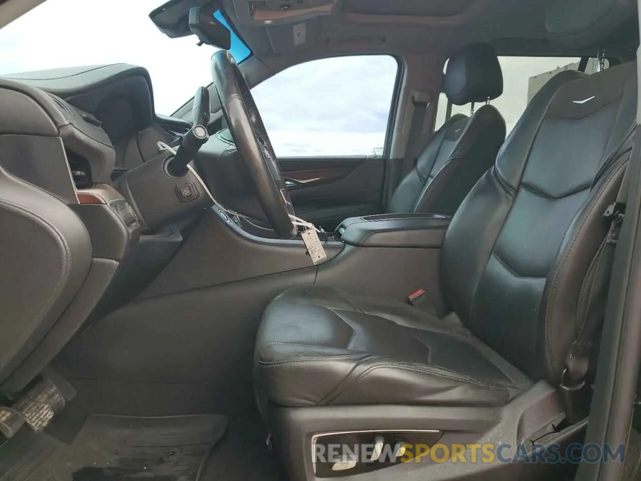 7 Photograph of a damaged car 1GYS3HKJ1KR296238 CADILLAC ESCALADE 2019