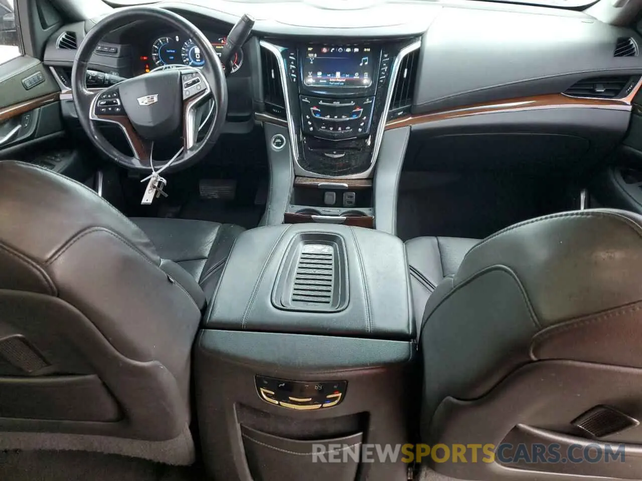 8 Photograph of a damaged car 1GYS3HKJ1KR296238 CADILLAC ESCALADE 2019