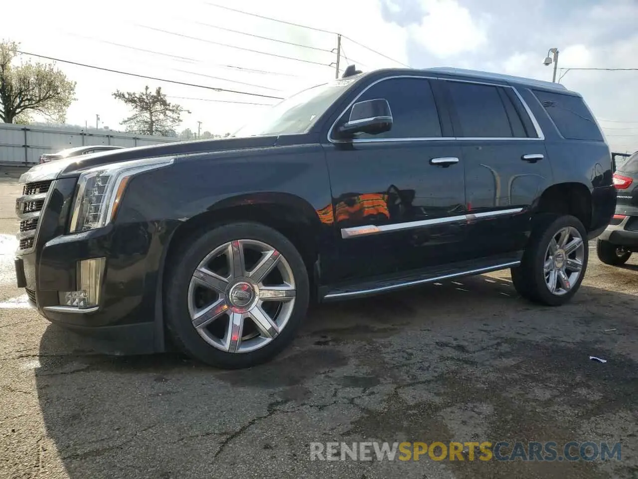 1 Photograph of a damaged car 1GYS4BKJ0KR405668 CADILLAC ESCALADE 2019