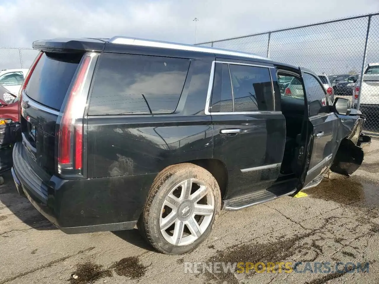 3 Photograph of a damaged car 1GYS4BKJ0KR405668 CADILLAC ESCALADE 2019