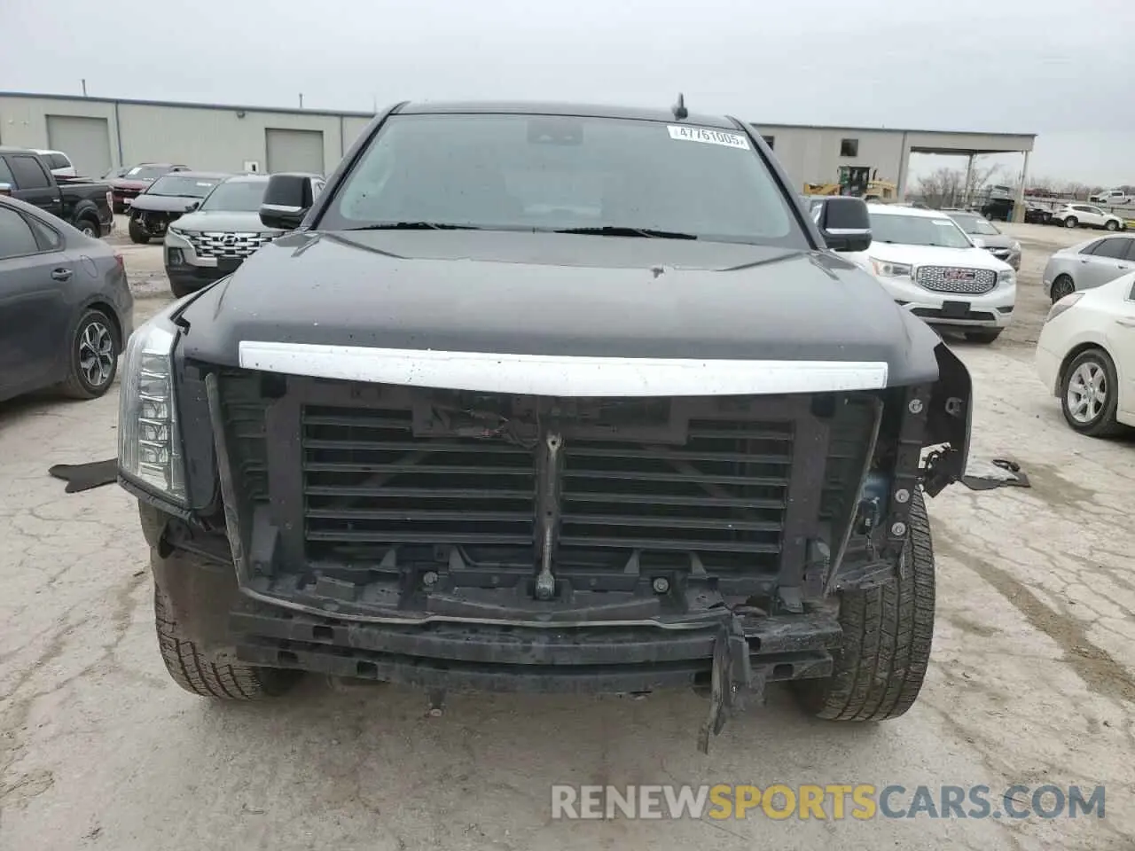 5 Photograph of a damaged car 1GYS4BKJ1KR233943 CADILLAC ESCALADE 2019
