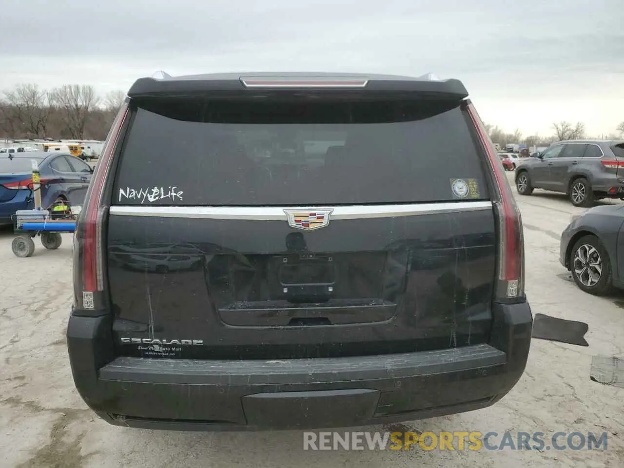 6 Photograph of a damaged car 1GYS4BKJ1KR233943 CADILLAC ESCALADE 2019