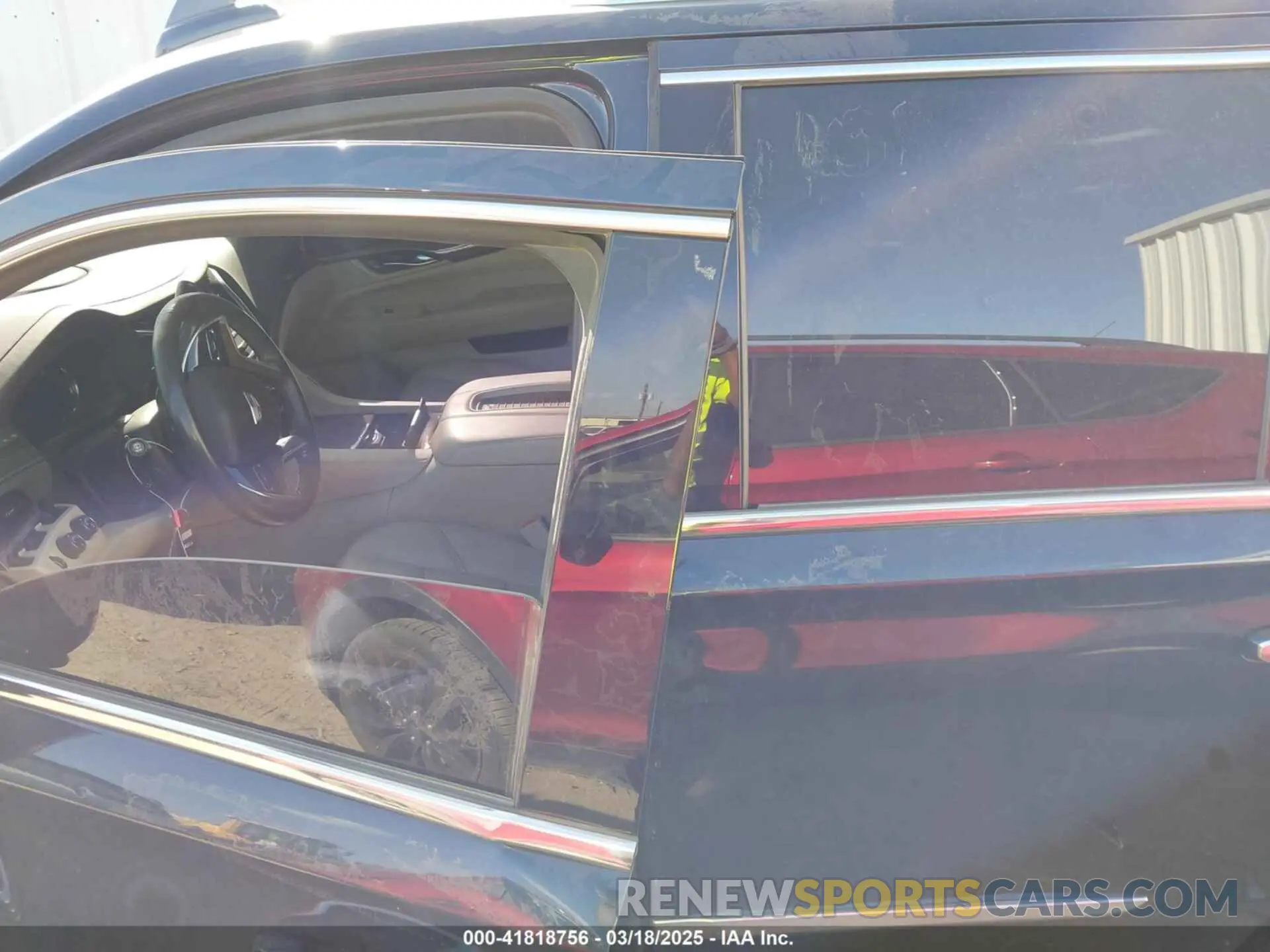 14 Photograph of a damaged car 1GYS4BKJ4KR291044 CADILLAC ESCALADE 2019