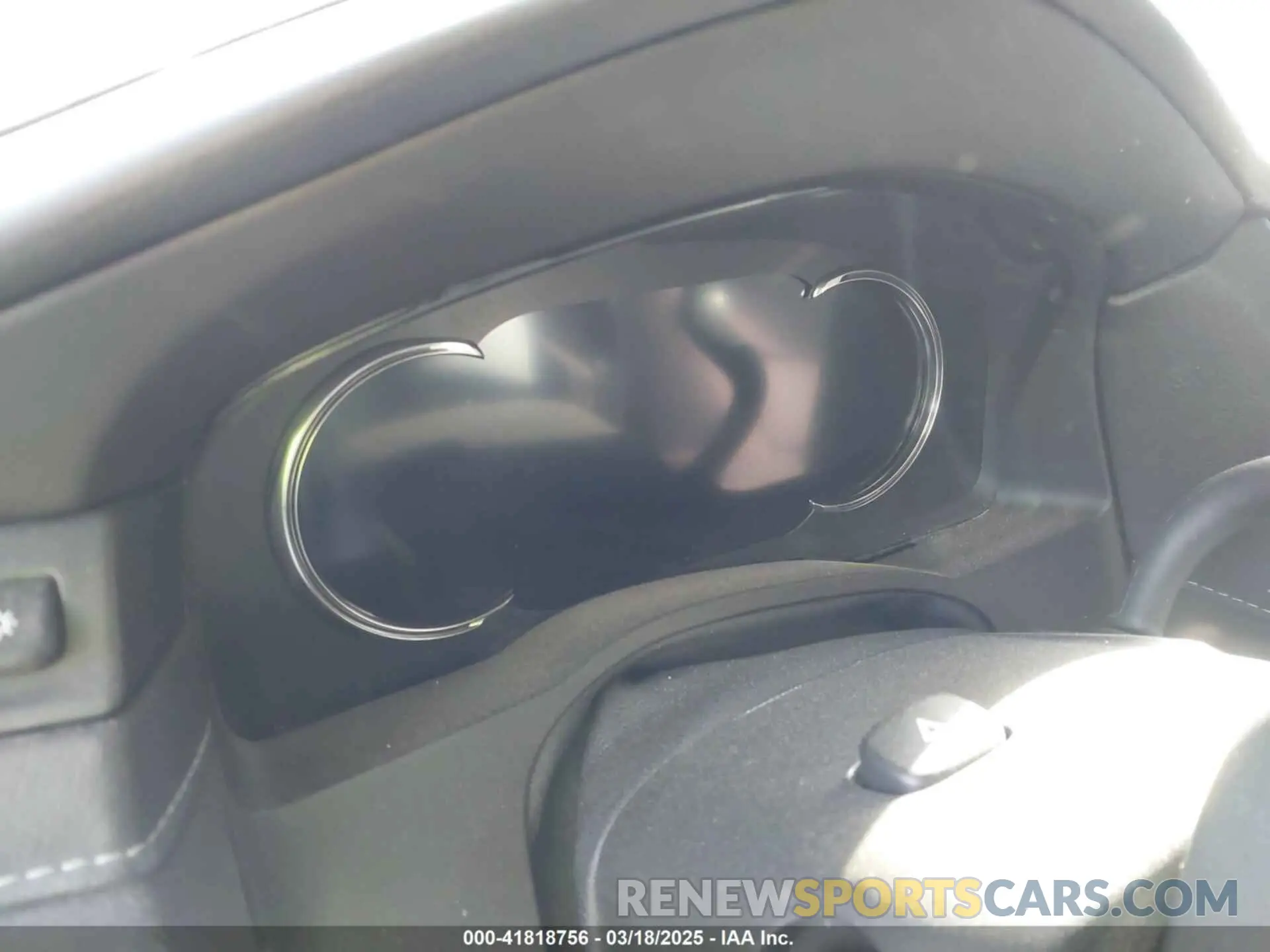 7 Photograph of a damaged car 1GYS4BKJ4KR291044 CADILLAC ESCALADE 2019
