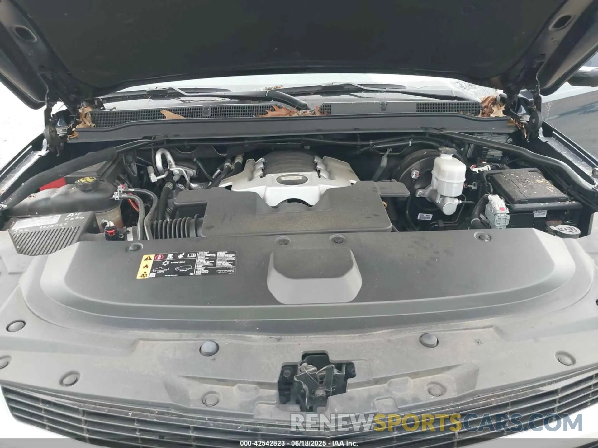 10 Photograph of a damaged car 1GYS4BKJ5KR232620 CADILLAC ESCALADE 2019