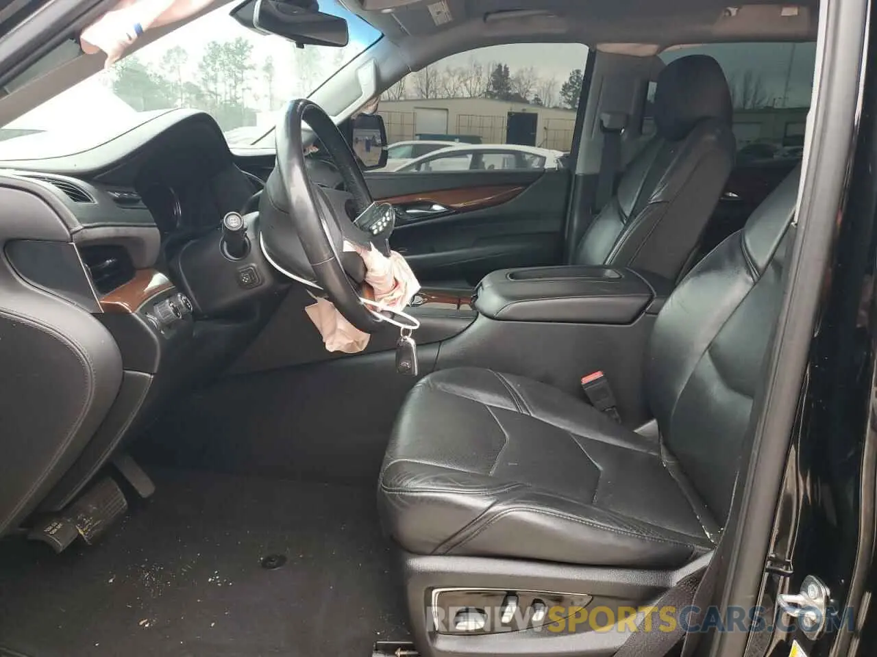 7 Photograph of a damaged car 1GYS4BKJ6KR273693 CADILLAC ESCALADE 2019