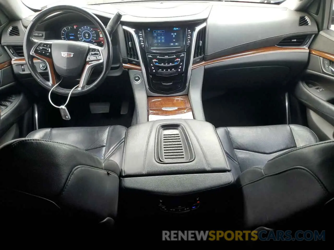 8 Photograph of a damaged car 1GYS4BKJXKR332356 CADILLAC ESCALADE 2019