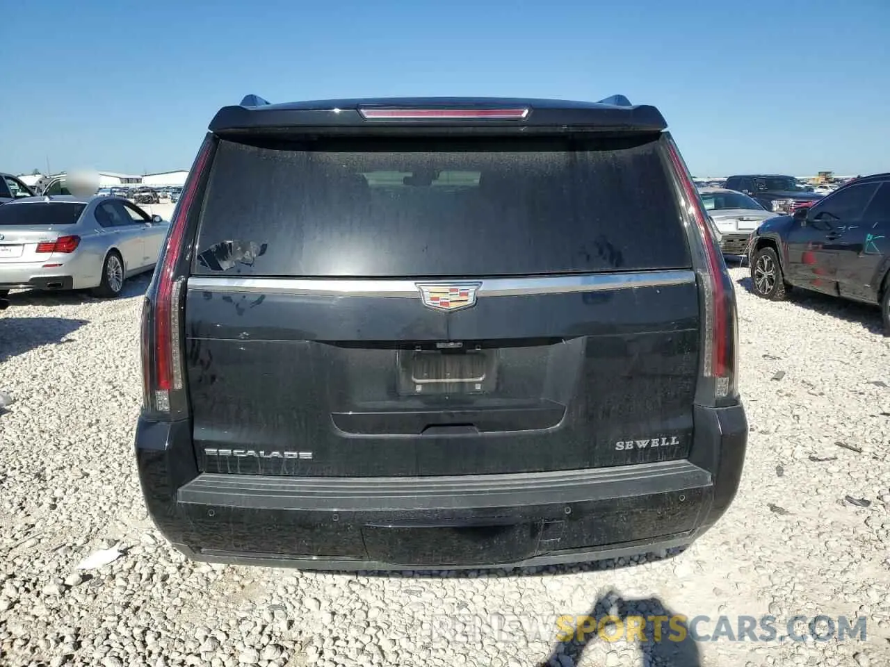 6 Photograph of a damaged car 1GYS4BKJXKR389513 CADILLAC ESCALADE 2019