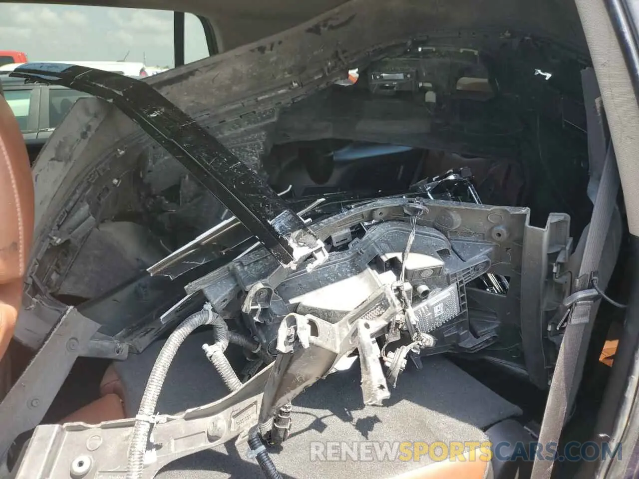 12 Photograph of a damaged car 1GYS4CKJ1KR232720 CADILLAC ESCALADE 2019