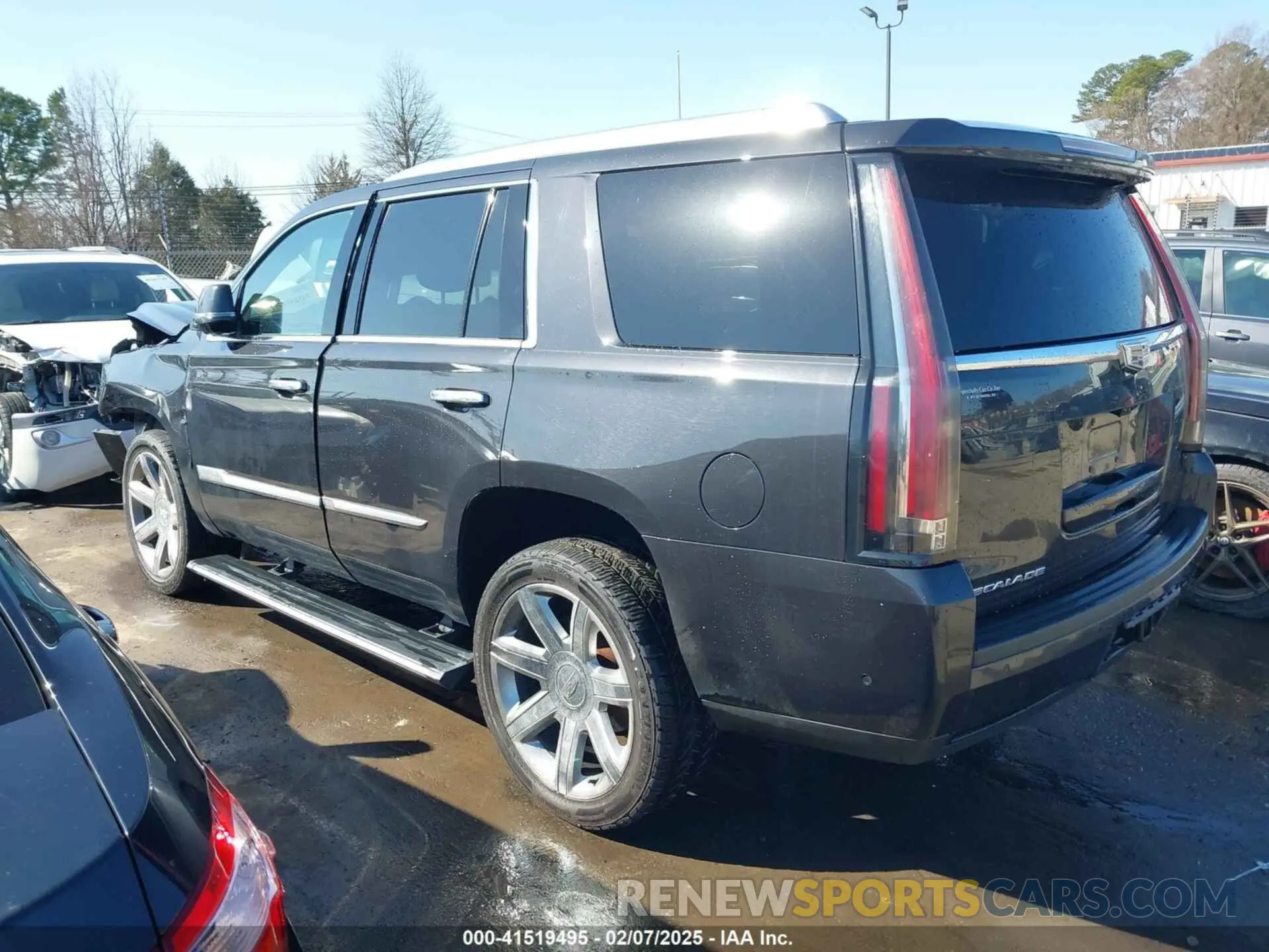 14 Photograph of a damaged car 1GYS4CKJ1KR407662 CADILLAC ESCALADE 2019
