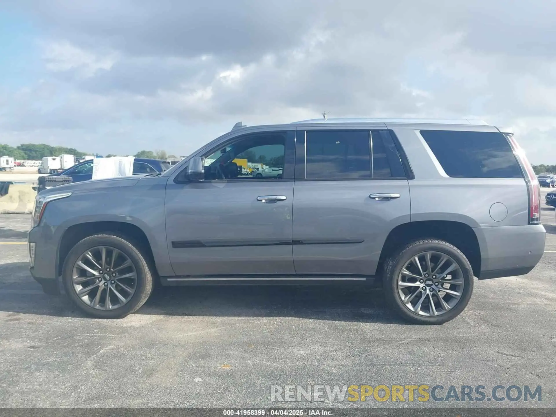 15 Photograph of a damaged car 1GYS4CKJ4KR349398 CADILLAC ESCALADE 2019