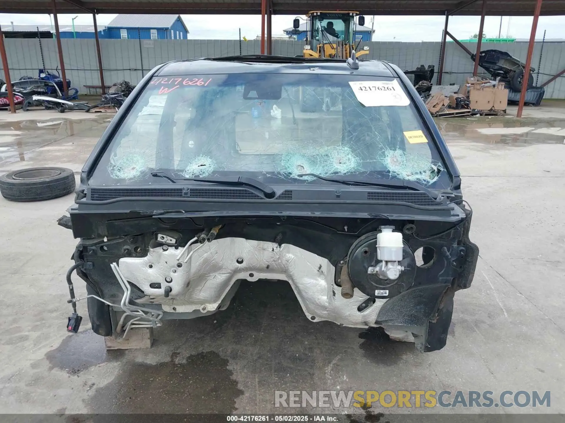 11 Photograph of a damaged car 1GYS4DKJ2KR331620 CADILLAC ESCALADE 2019