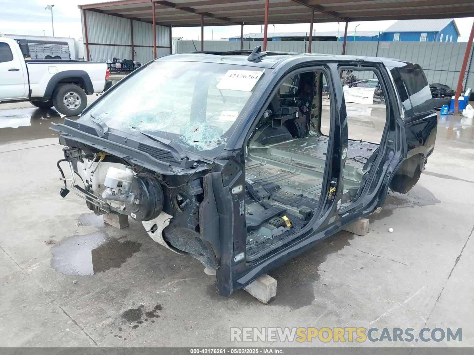2 Photograph of a damaged car 1GYS4DKJ2KR331620 CADILLAC ESCALADE 2019