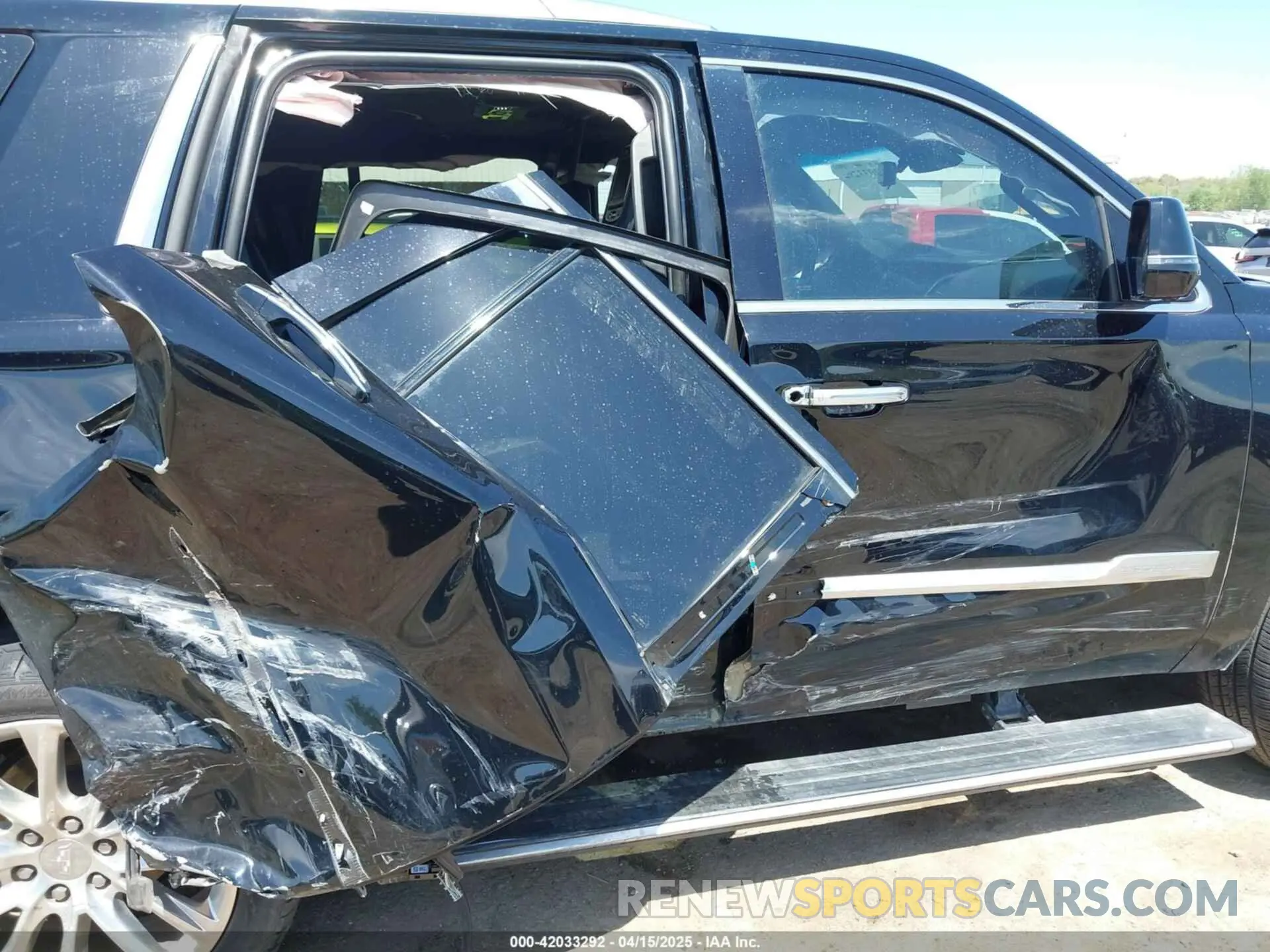 6 Photograph of a damaged car 1GYS4DKJ5KR307487 CADILLAC ESCALADE 2019