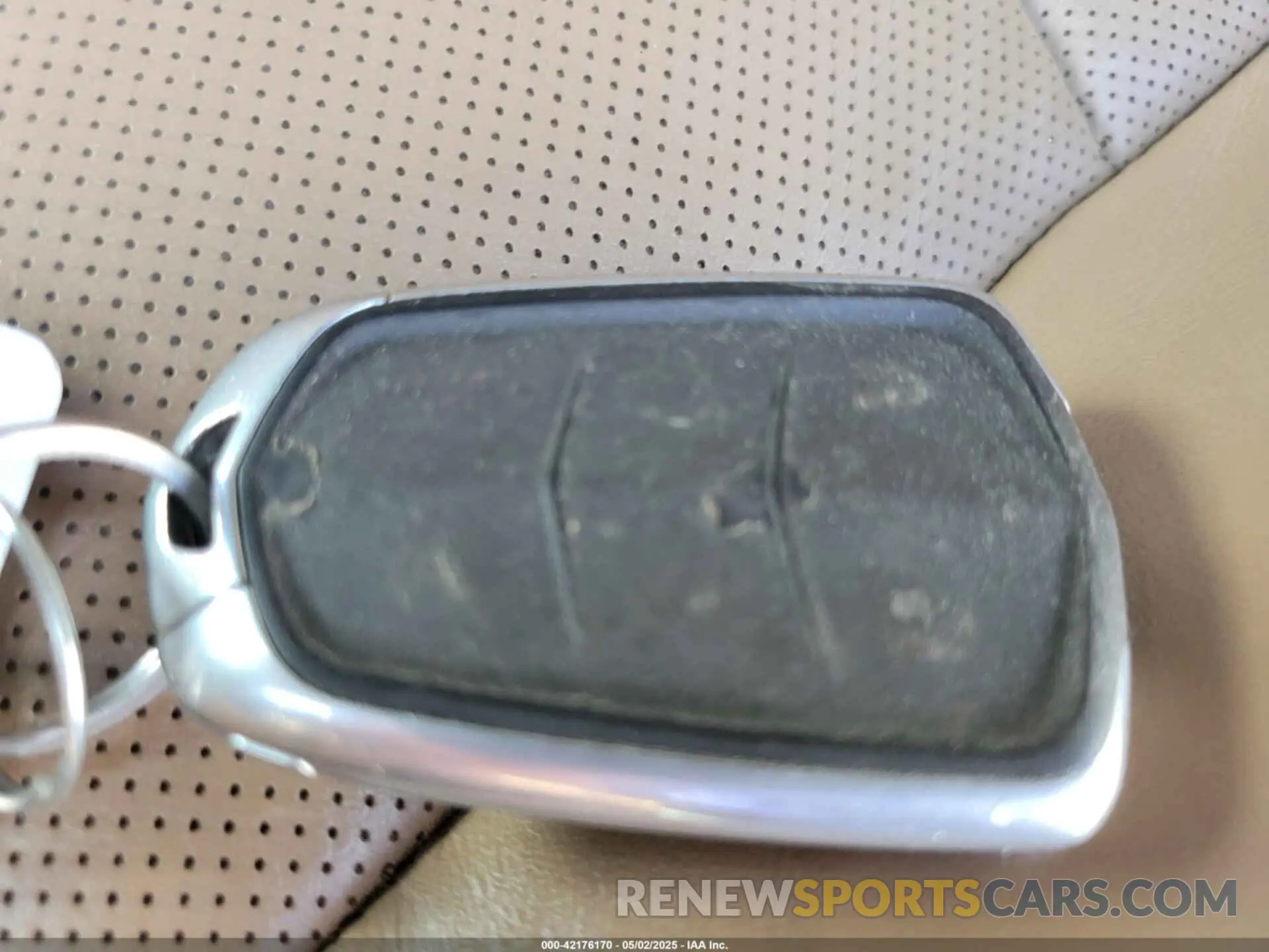 11 Photograph of a damaged car 1GYS4DKJ9KR138333 CADILLAC ESCALADE 2019