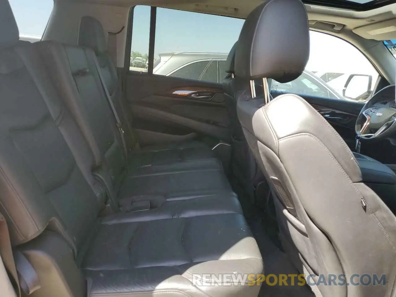 11 Photograph of a damaged car 1GYS4HKJ0KR329842 CADILLAC ESCALADE 2019