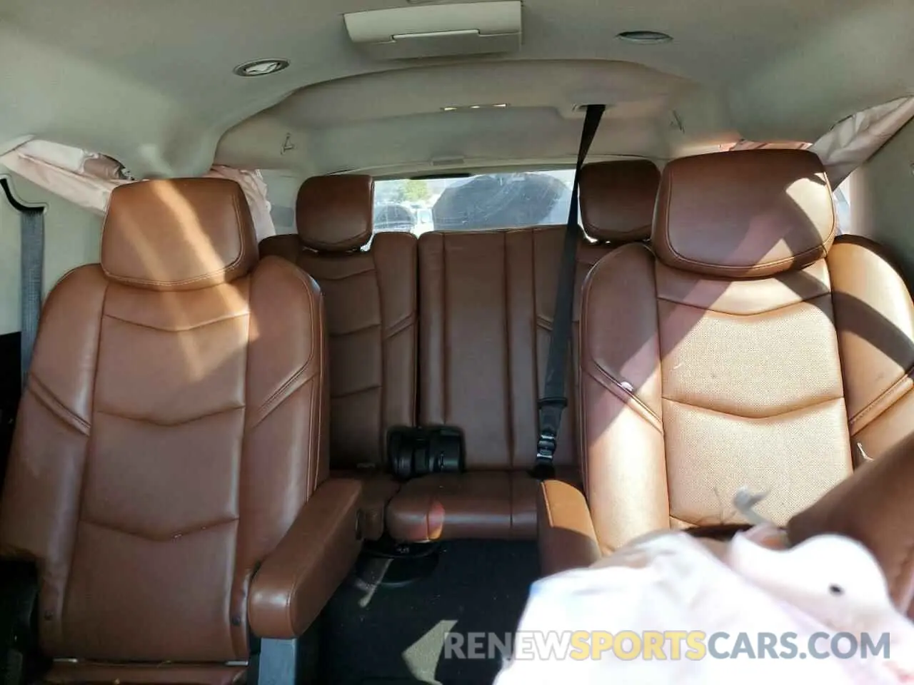 10 Photograph of a damaged car 1GYS4JKJ3KR259549 CADILLAC ESCALADE 2019