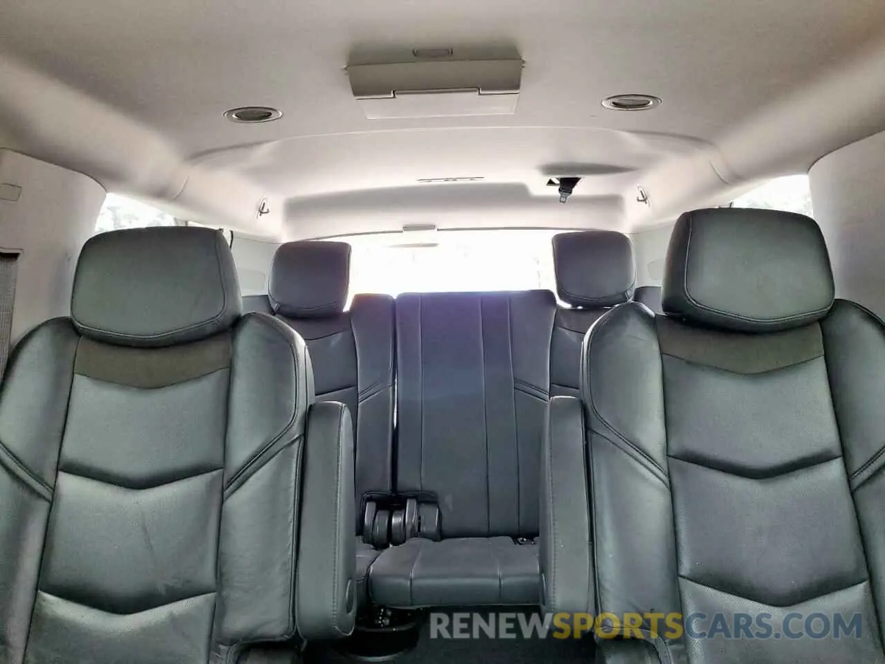 10 Photograph of a damaged car 1GYS4JKJ6KR134481 CADILLAC ESCALADE 2019