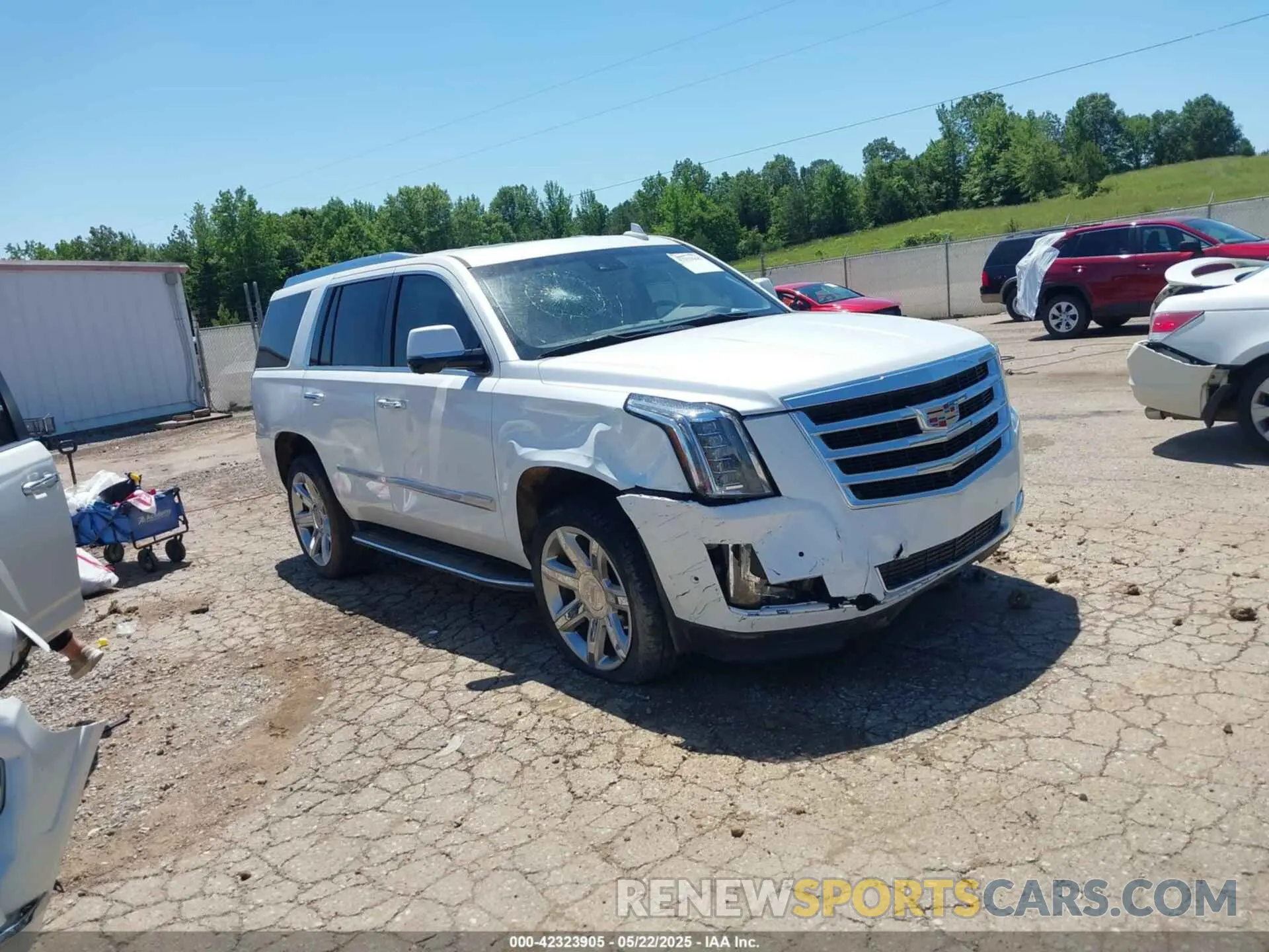 1 Photograph of a damaged car 1GYS3BKJ1LR131062 CADILLAC ESCALADE 2020