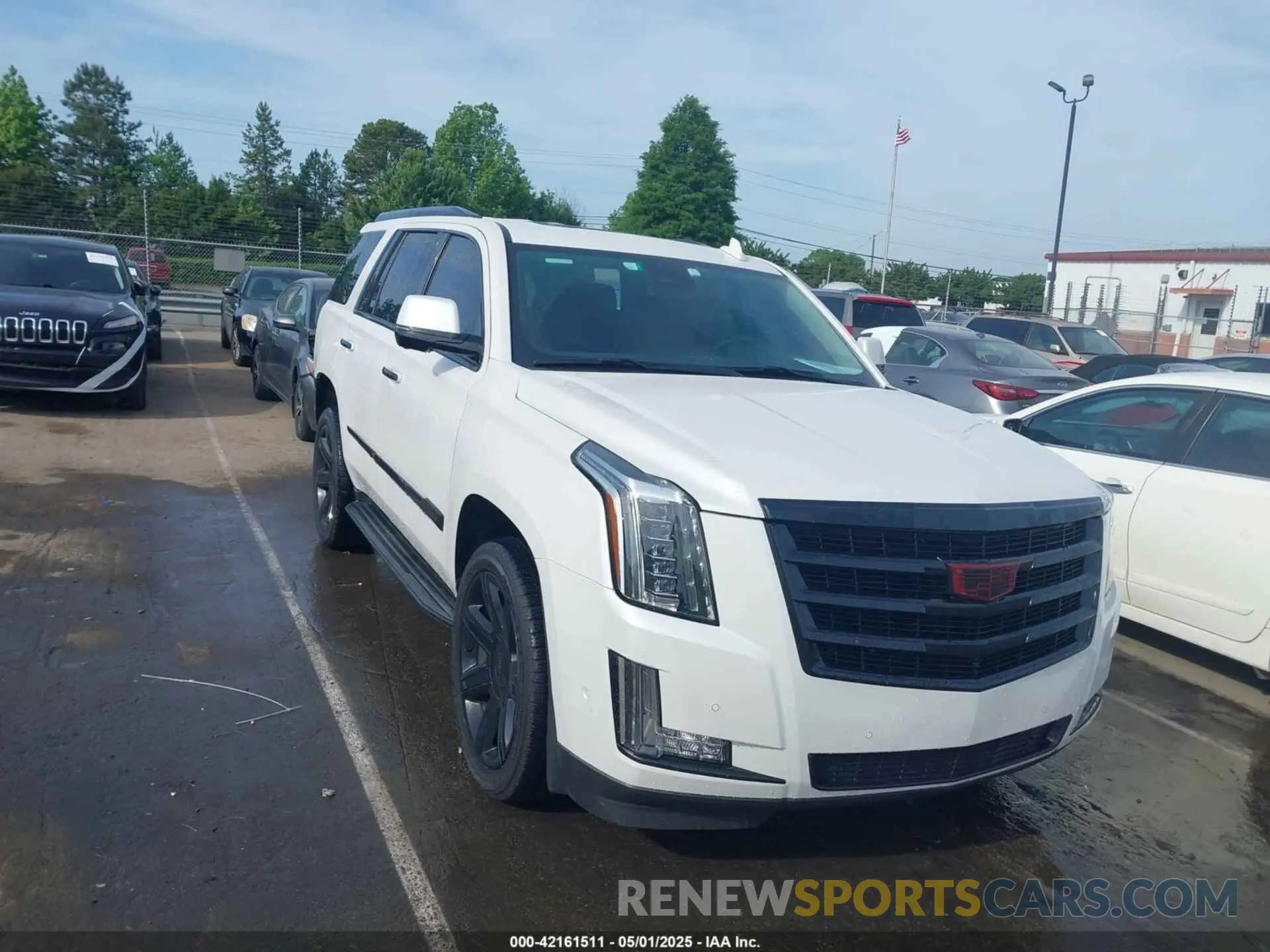 1 Photograph of a damaged car 1GYS3BKJ3LR144735 CADILLAC ESCALADE 2020