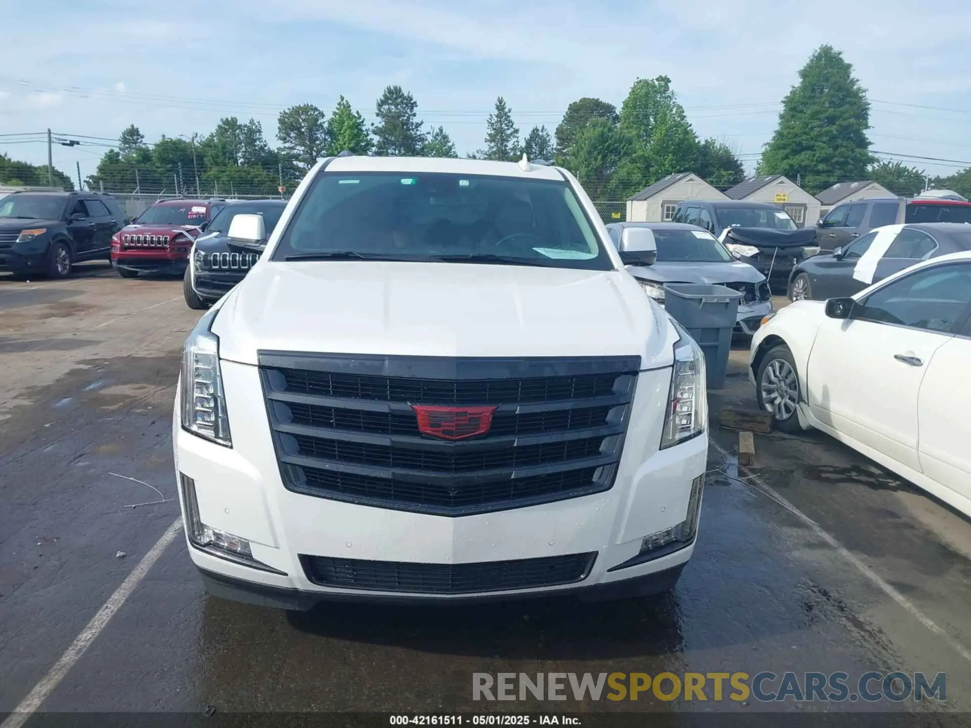 12 Photograph of a damaged car 1GYS3BKJ3LR144735 CADILLAC ESCALADE 2020