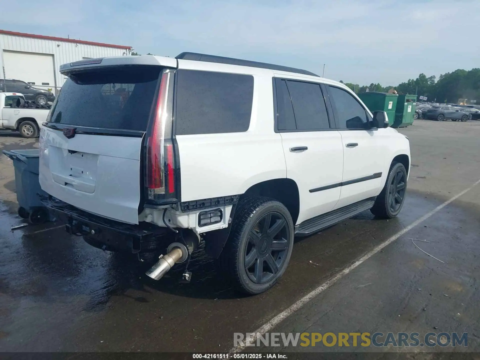 4 Photograph of a damaged car 1GYS3BKJ3LR144735 CADILLAC ESCALADE 2020