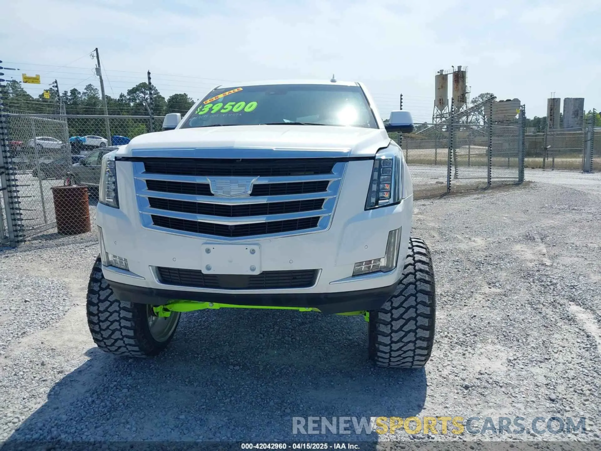 12 Photograph of a damaged car 1GYS3BKJ6LR174477 CADILLAC ESCALADE 2020