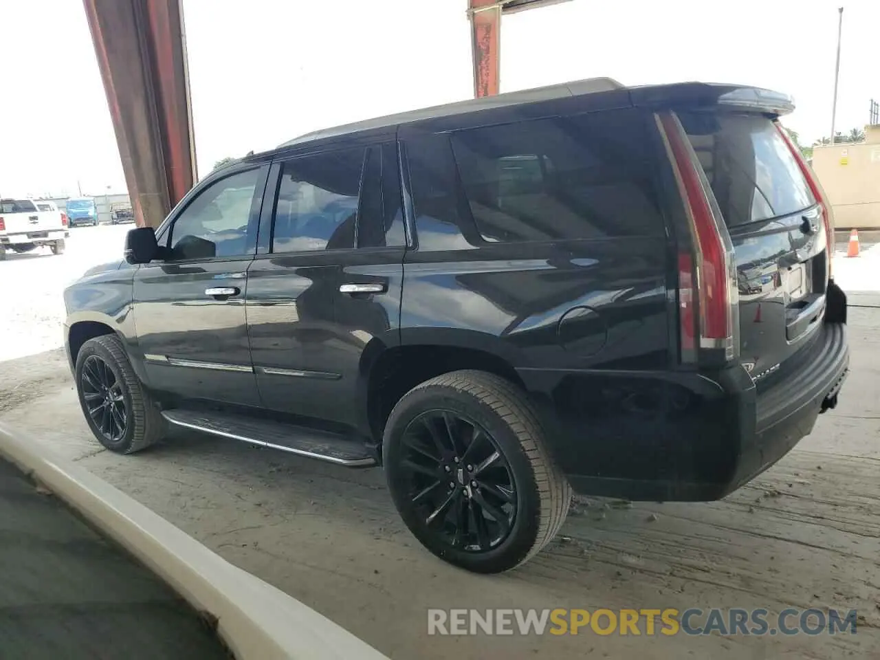 2 Photograph of a damaged car 1GYS3BKJXLR241205 CADILLAC ESCALADE 2020