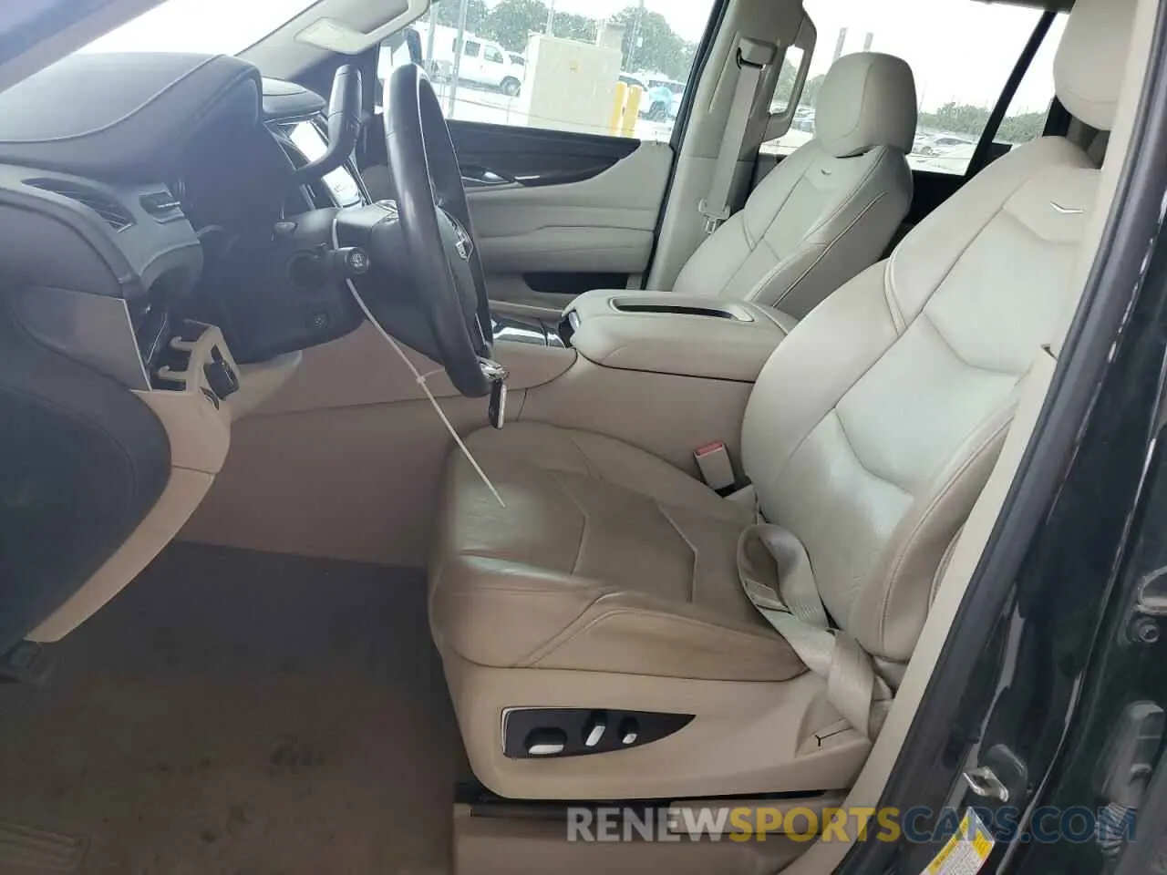 7 Photograph of a damaged car 1GYS3BKJXLR241205 CADILLAC ESCALADE 2020