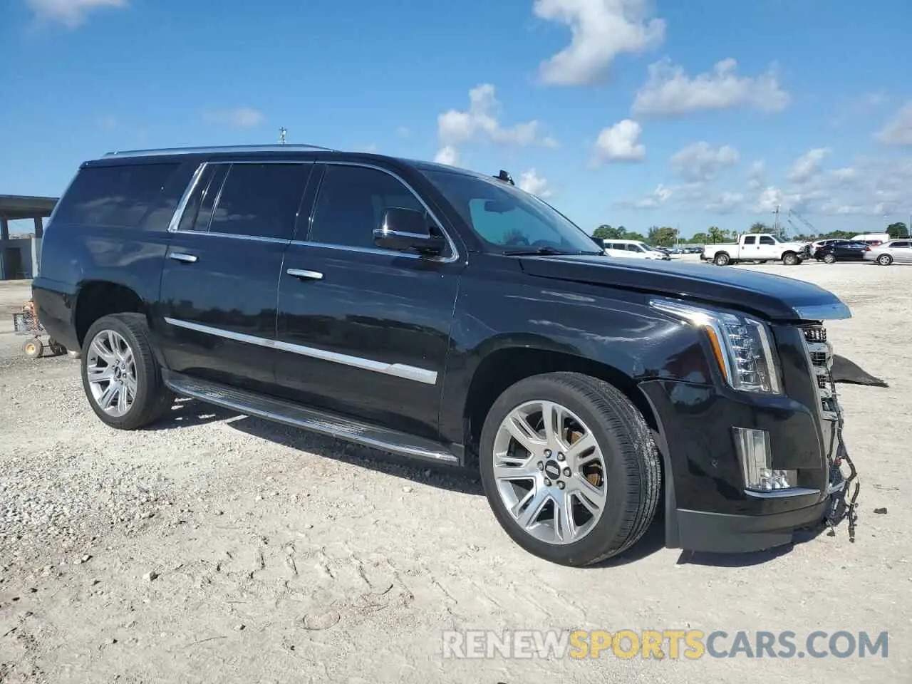 4 Photograph of a damaged car 1GYS3HKJ7LR223781 CADILLAC ESCALADE 2020