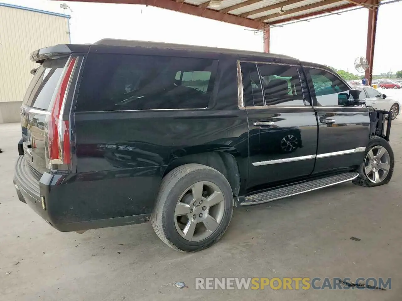 3 Photograph of a damaged car 1GYS3HKJ8LR197739 CADILLAC ESCALADE 2020