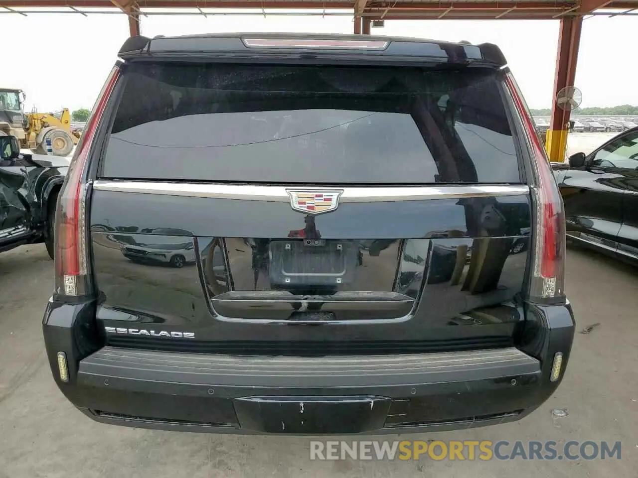 6 Photograph of a damaged car 1GYS3HKJ8LR197739 CADILLAC ESCALADE 2020