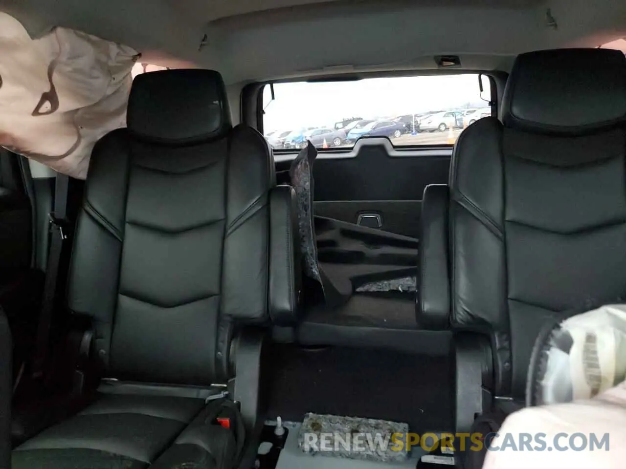 10 Photograph of a damaged car 1GYS4BKJ8LR202660 CADILLAC ESCALADE 2020