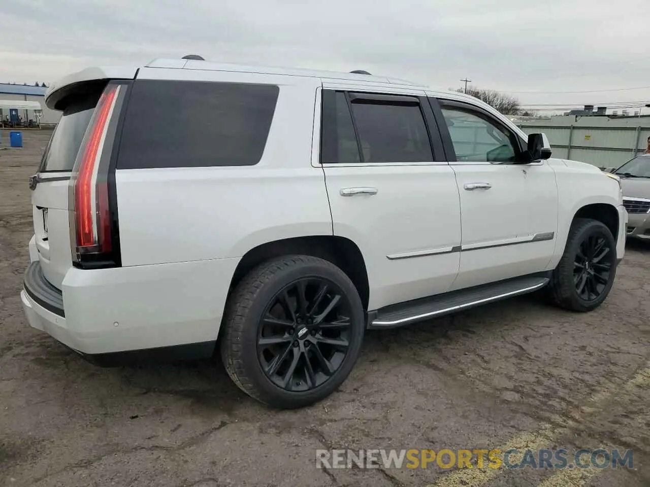 3 Photograph of a damaged car 1GYS4BKJ8LR202660 CADILLAC ESCALADE 2020