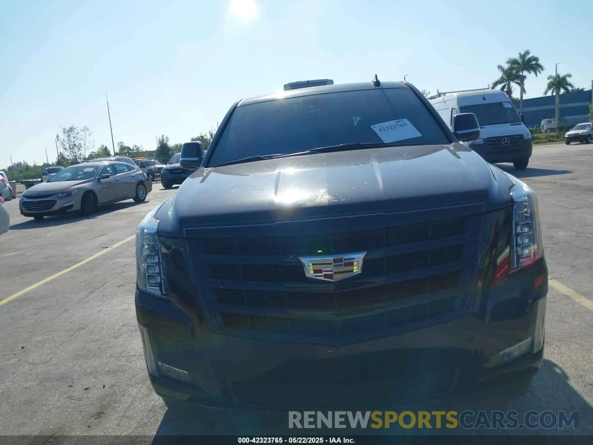 12 Photograph of a damaged car 1GYS4BKJ9LR287363 CADILLAC ESCALADE 2020