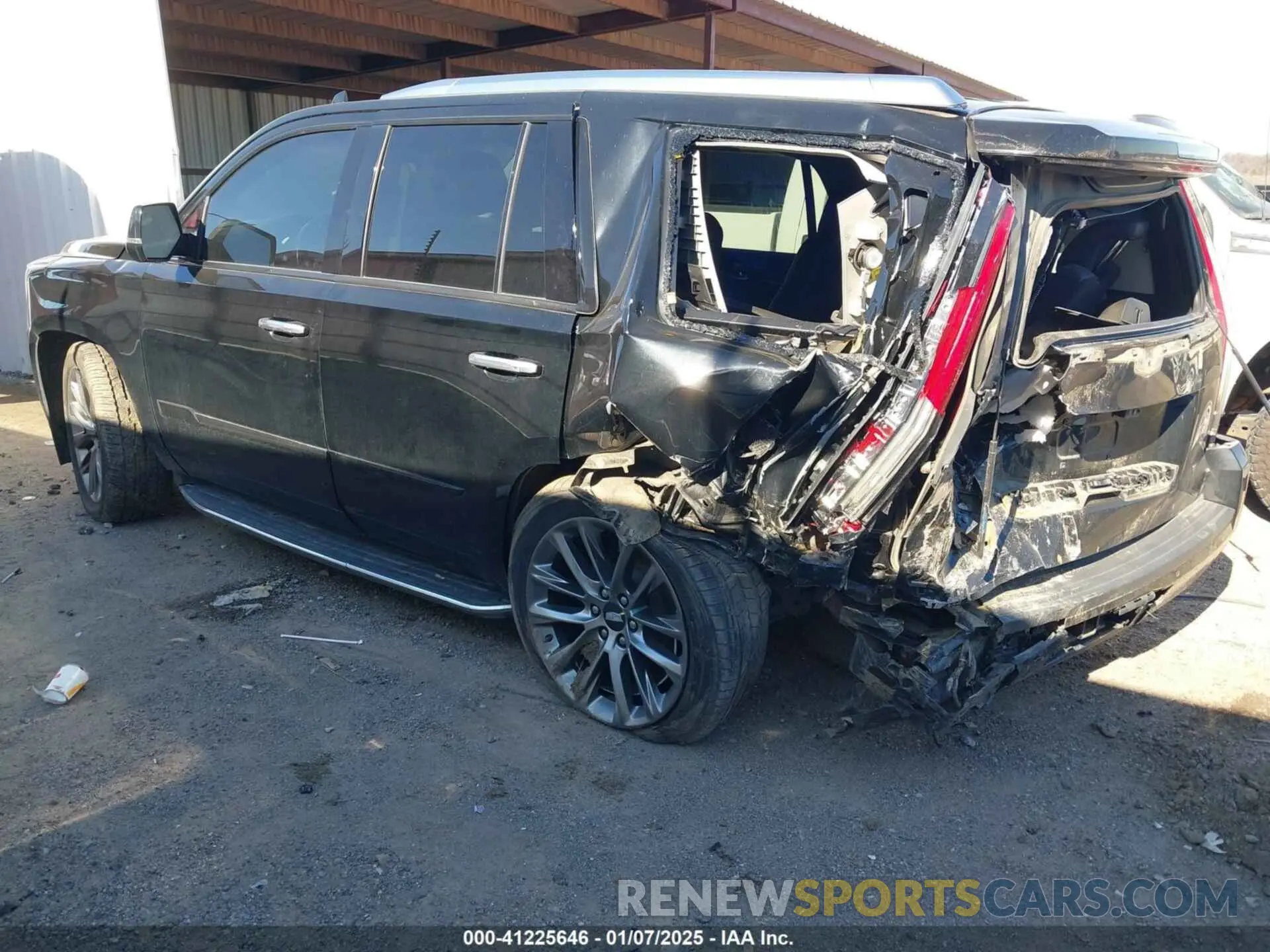 3 Photograph of a damaged car 1GYS4CKJ2LR226281 CADILLAC ESCALADE 2020