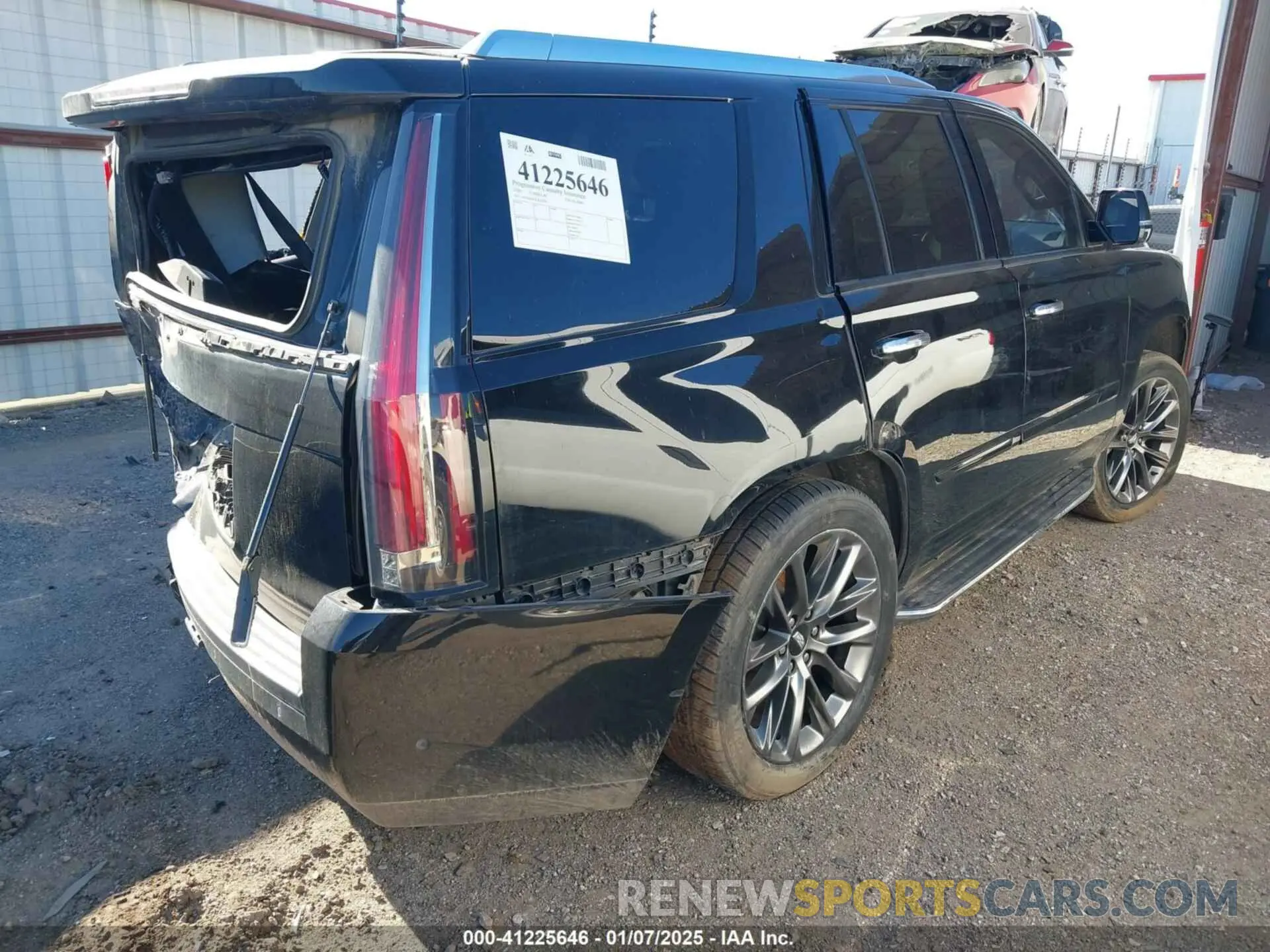 4 Photograph of a damaged car 1GYS4CKJ2LR226281 CADILLAC ESCALADE 2020