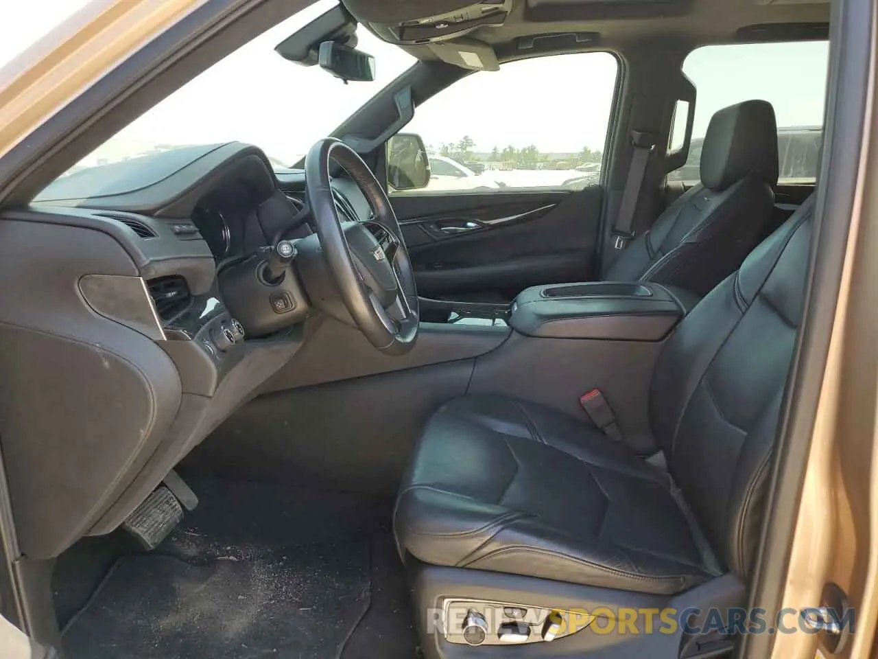 7 Photograph of a damaged car 1GYS4DKJ2LR181607 CADILLAC ESCALADE 2020