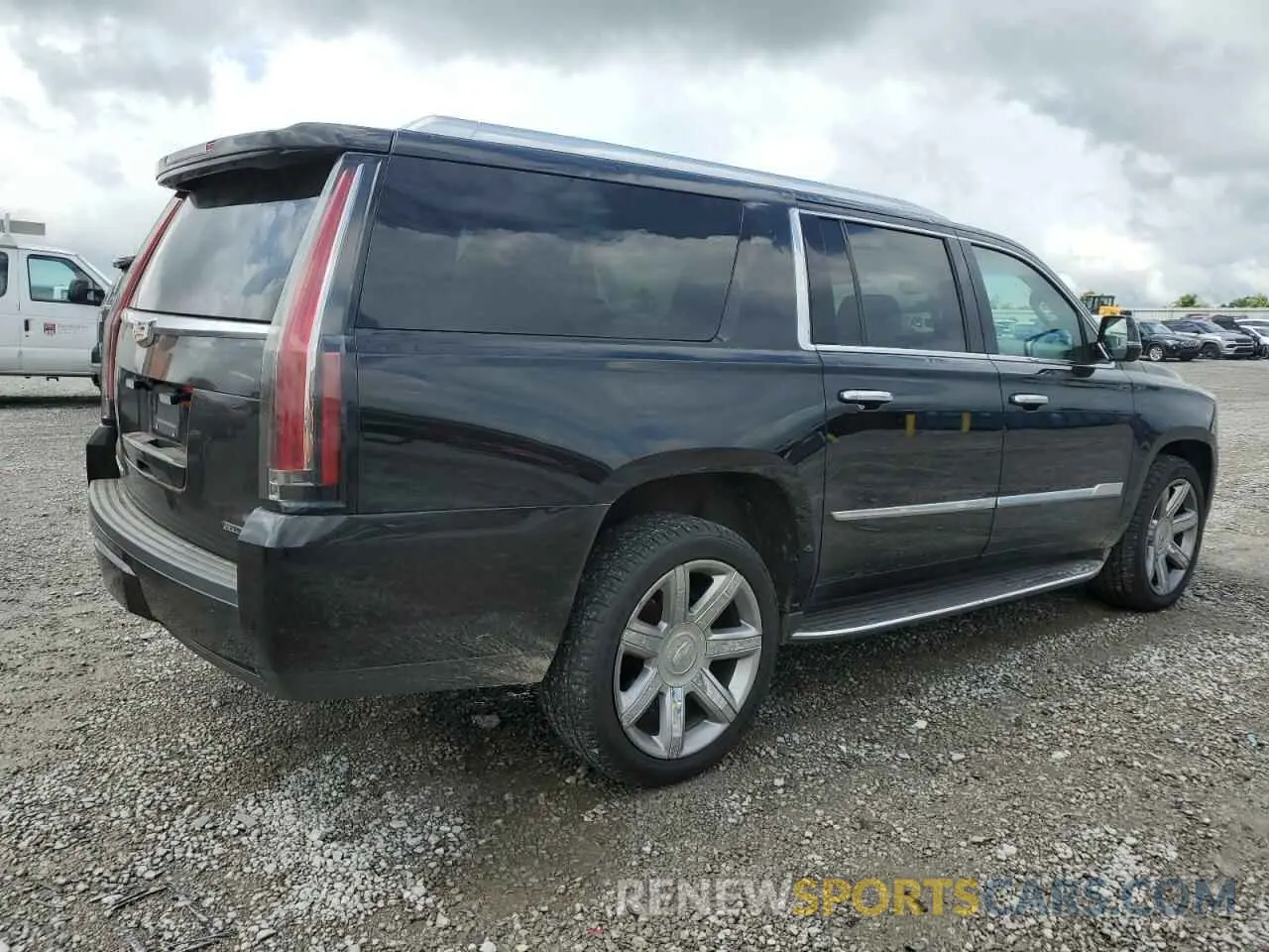 3 Photograph of a damaged car 1GYS4HKJ5LR208600 CADILLAC ESCALADE 2020