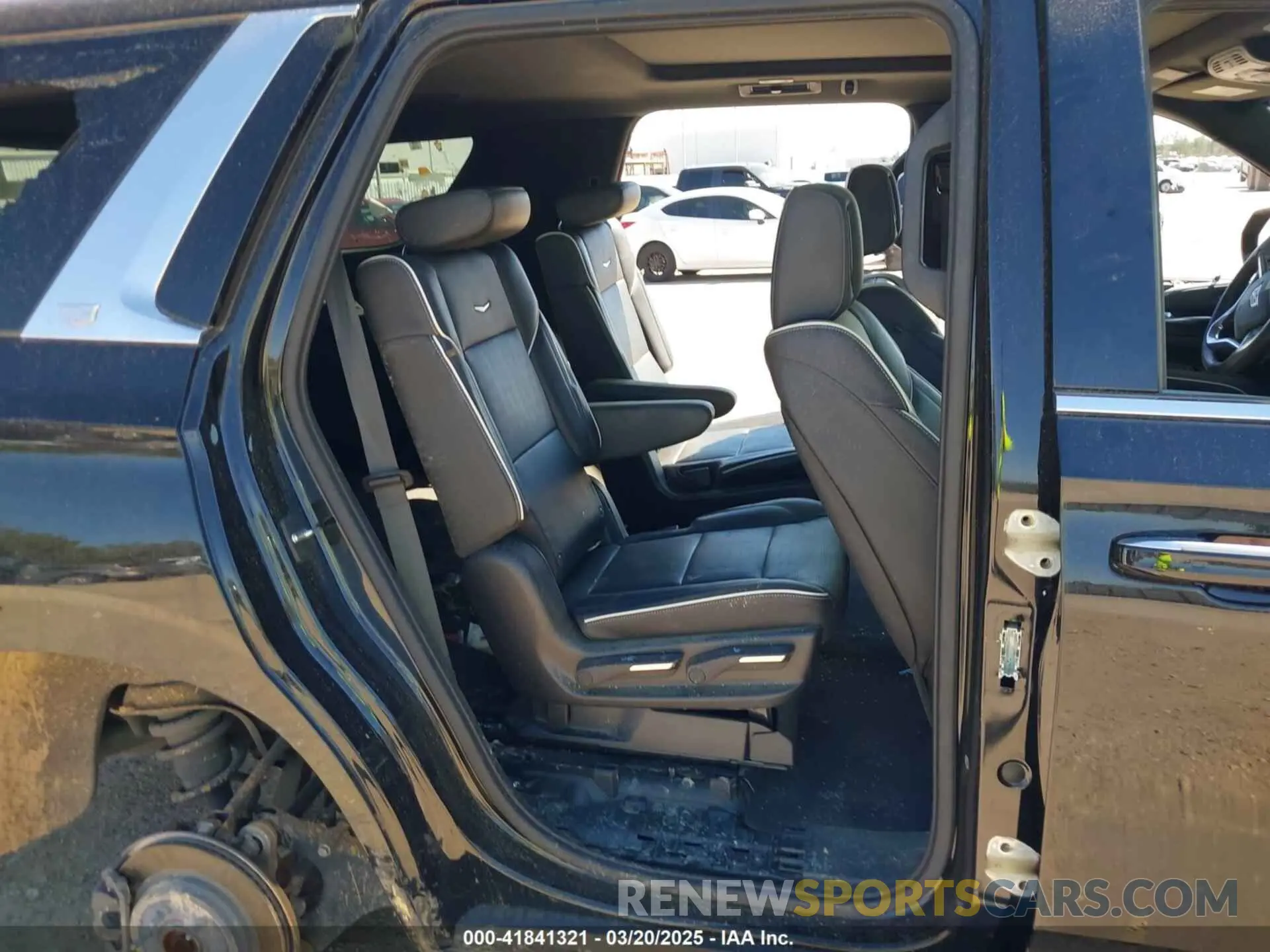 20 Photograph of a damaged car 1GYS3BKL2MR462218 CADILLAC ESCALADE 2021