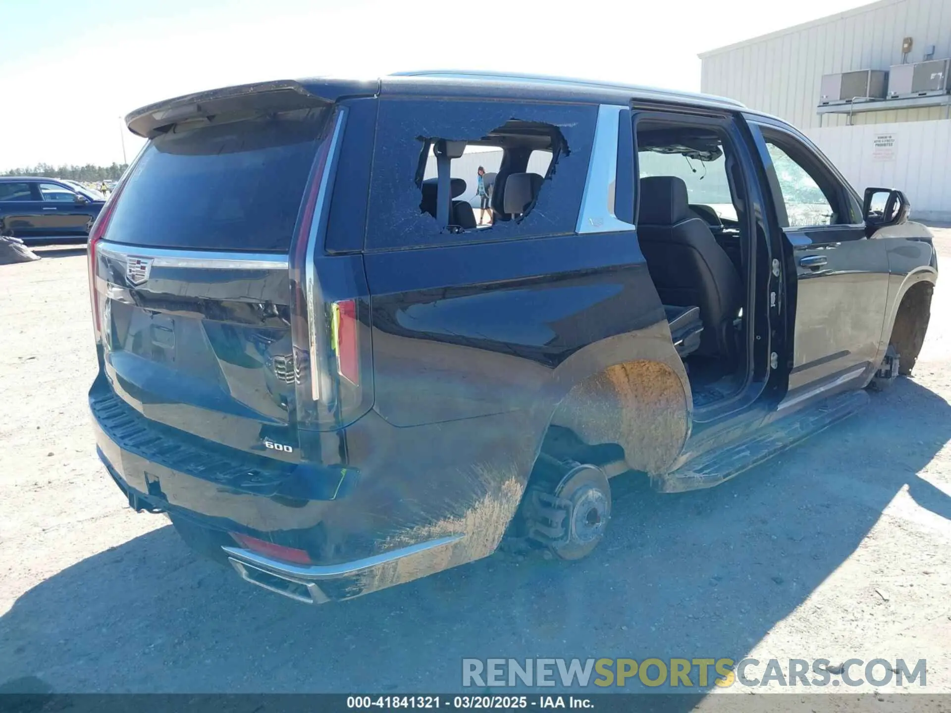 4 Photograph of a damaged car 1GYS3BKL2MR462218 CADILLAC ESCALADE 2021