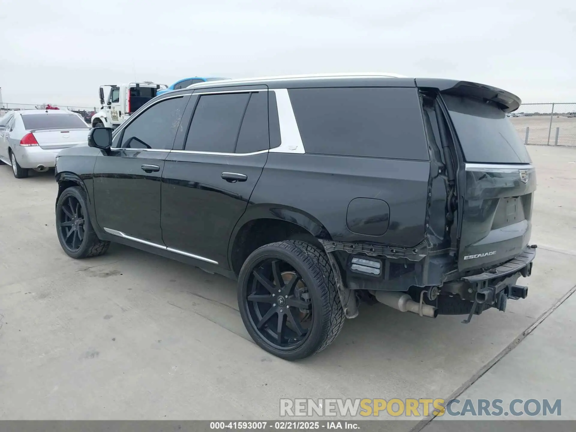 3 Photograph of a damaged car 1GYS3CKL2MR163981 CADILLAC ESCALADE 2021