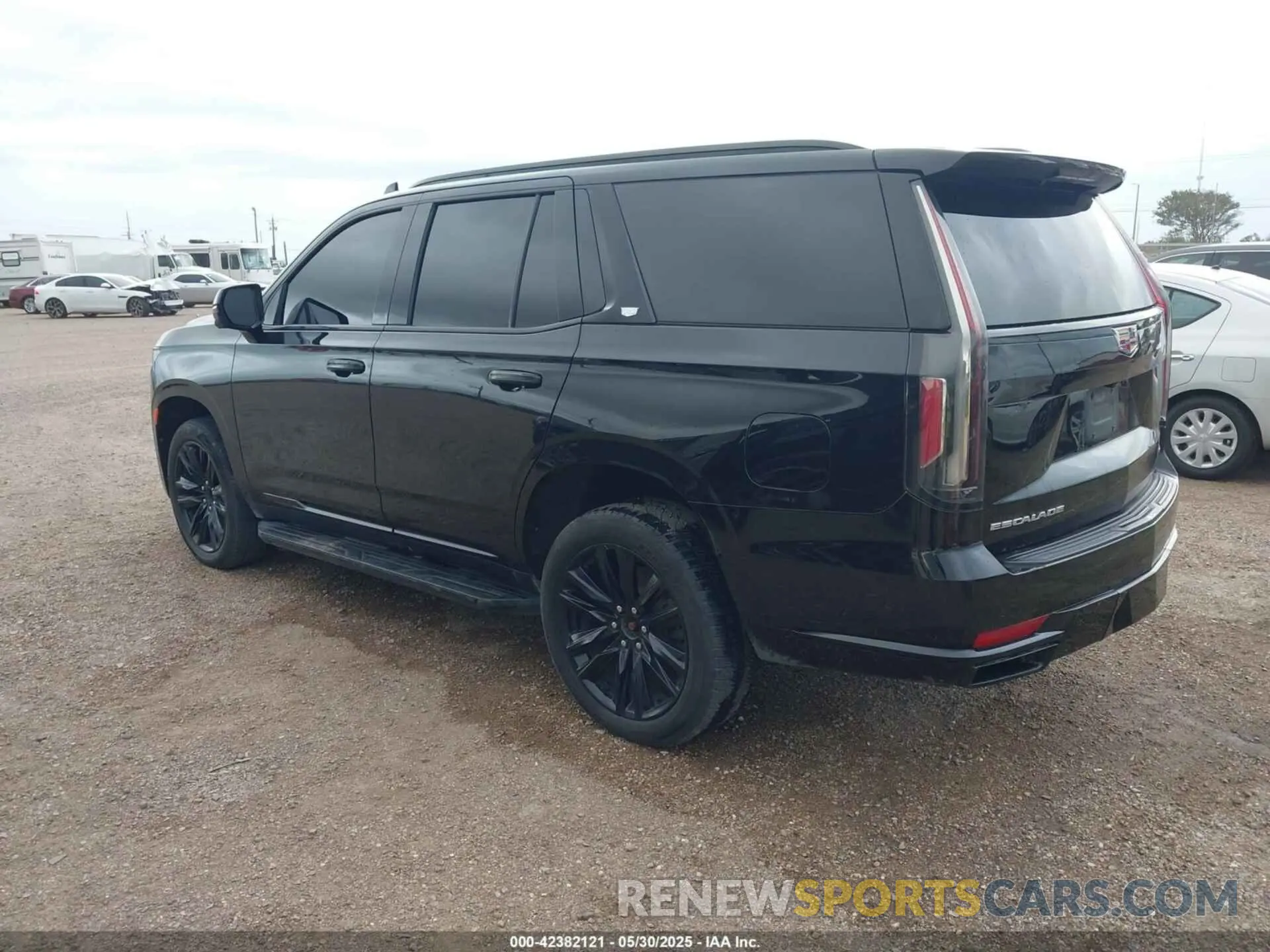 3 Photograph of a damaged car 1GYS3EKL5MR214207 CADILLAC ESCALADE 2021