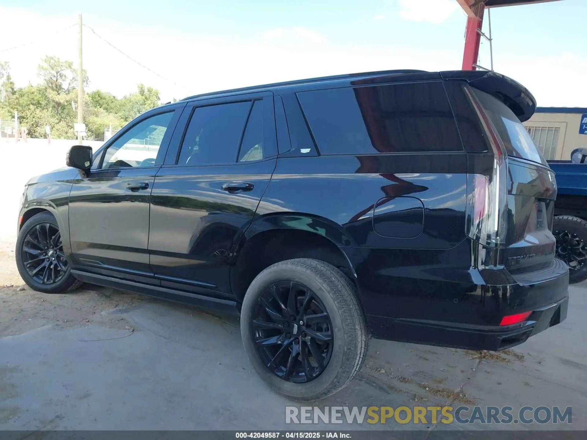 14 Photograph of a damaged car 1GYS3FKL3MR216155 CADILLAC ESCALADE 2021