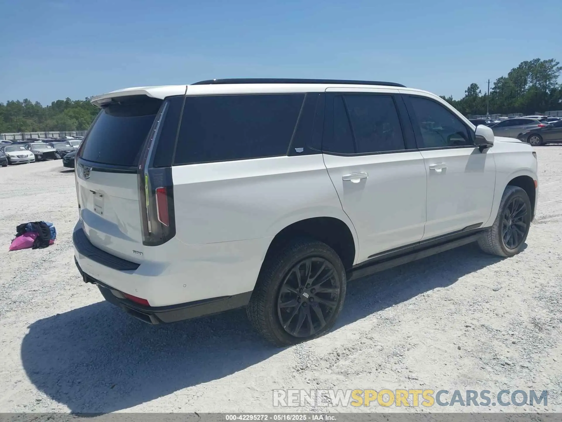 4 Photograph of a damaged car 1GYS3FKL8MR390593 CADILLAC ESCALADE 2021