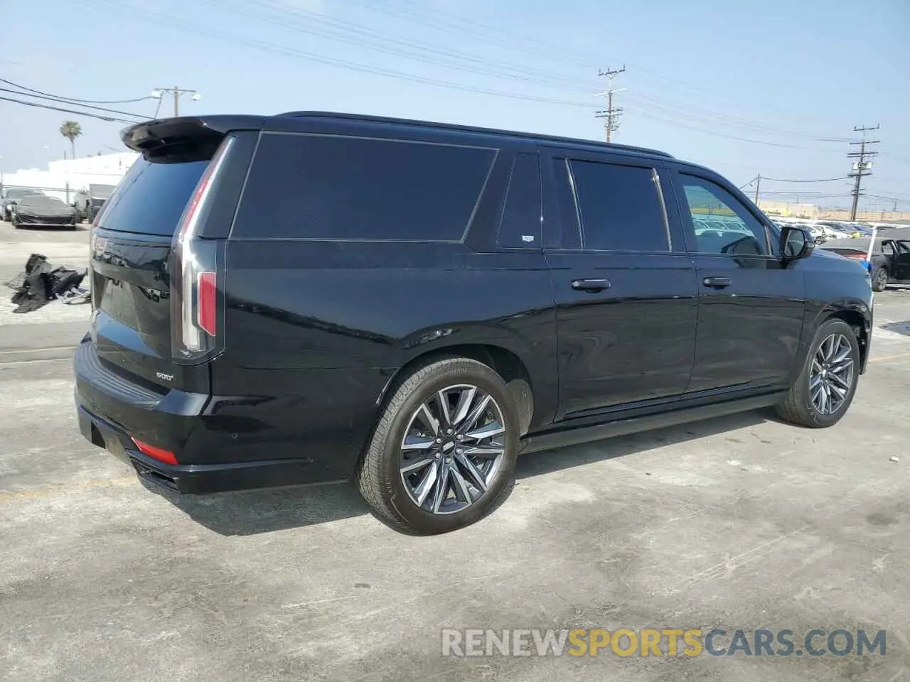 3 Photograph of a damaged car 1GYS3PKL2MR365209 CADILLAC ESCALADE 2021