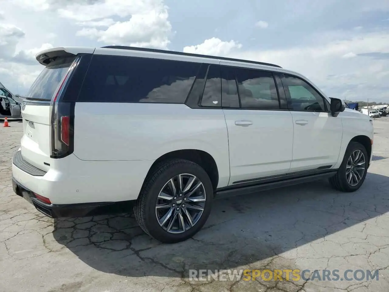 3 Photograph of a damaged car 1GYS3RKL3MR279550 CADILLAC ESCALADE 2021